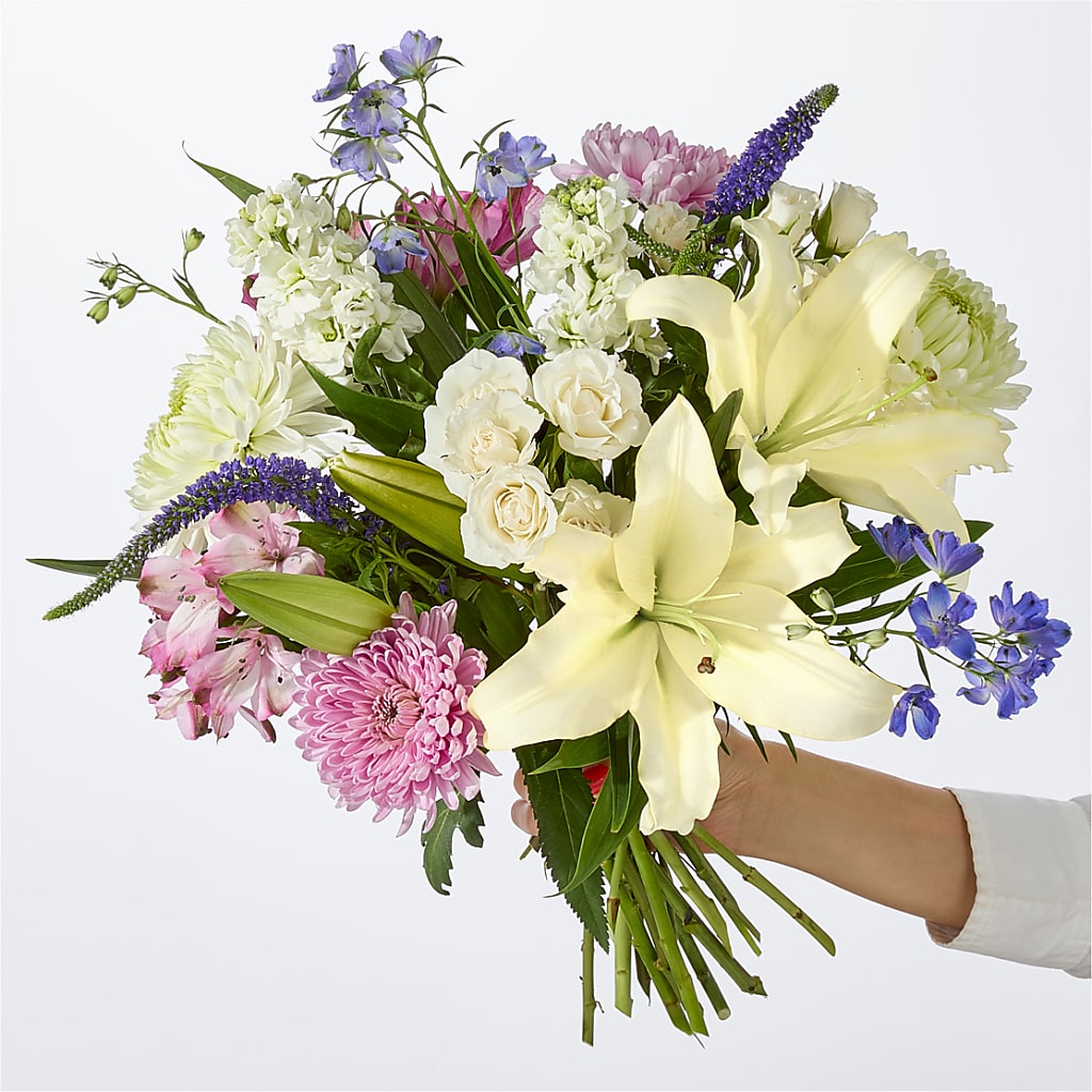 Winter Celebration Bouquet – Platte Floral, Colorado Springs CO