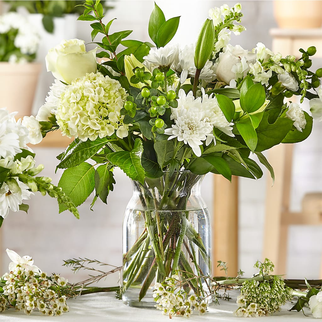 Classic Ivory – A Florist Original – Platte Floral, Colorado Springs CO