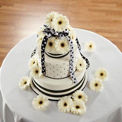 Simple Sophistication Cake Décor –  Platte Floral, Colorado Springs CO